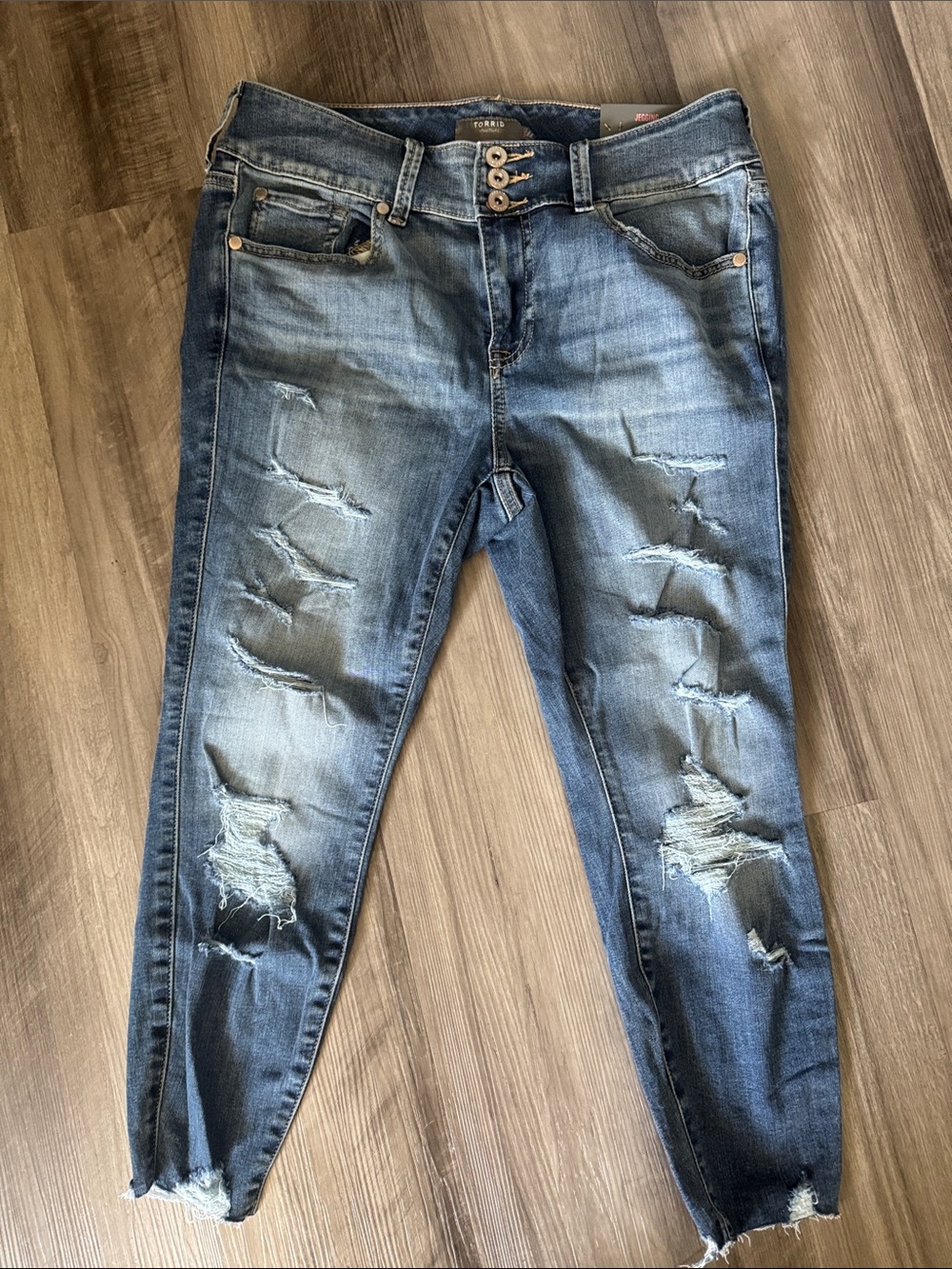 NEW Torrid 10XS $80 jeans jegging denim stretch distressed short petite women’s